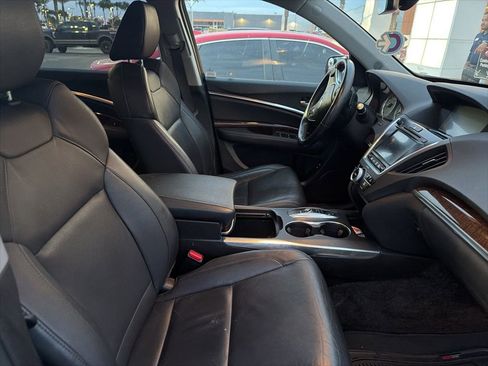 Used 2017 Acura MDX FWD image 11