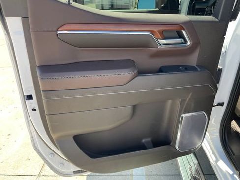 Used 2023 GMC Sierra 1500 Denali w/ Denali Reserve Package AWD/4WD image 21