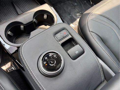 Used 2024 Ford Mustang Mach-E Premium AWD/4WD image 38
