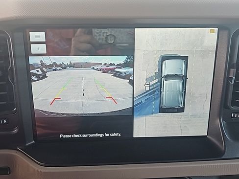 Used 2022 Ford Bronco Wildtrak image 19