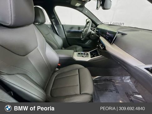Used 2025 BMW i4 xDrive40i w/ Premium Package image 29