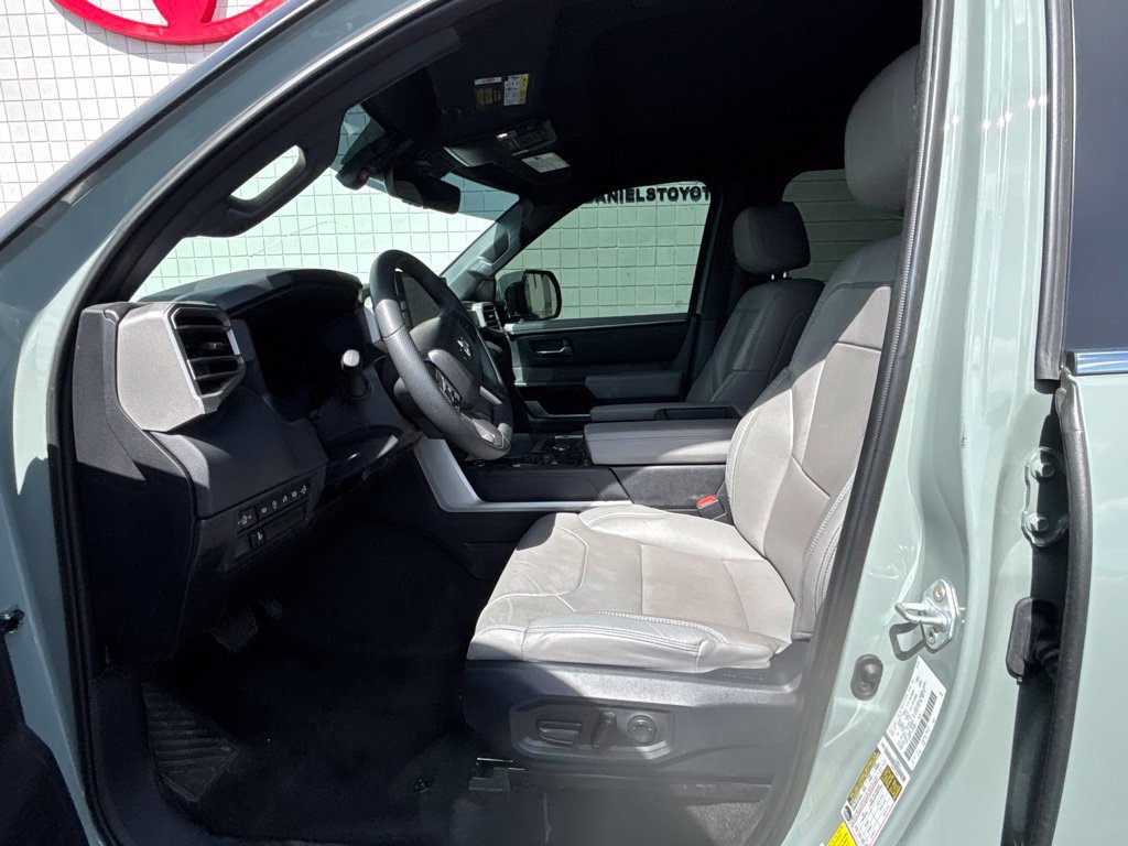 Used 2026 Toyota Tundra Limited AWD/4WD image 4