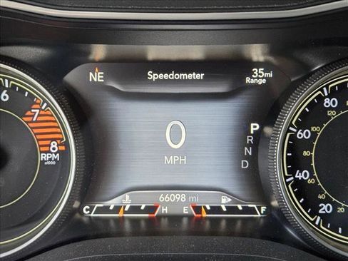 Used 2019 Jeep Cherokee Overland w/ Technology Group image 11