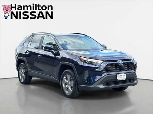 Used 2022 Toyota RAV4 XLE w/ Convenience Package AWD/4WD image 1