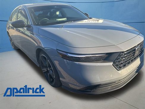 Used 2024 Honda Accord Sport image 1