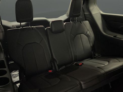New 2026 Chrysler Voyager LX FWD image 25