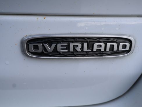 Used 2024 Jeep Grand Cherokee Overland AWD/4WD image 53