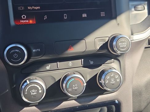 Used 2023 RAM 1500 Big Horn AWD/4WD image 26