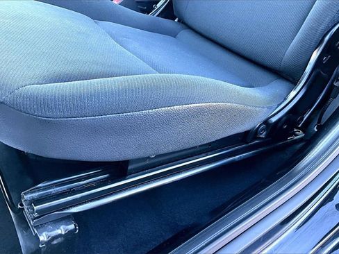 Used 2013 smart fortwo pure image 38