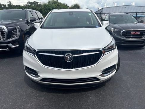 Used 2018 Buick Enclave Premium w/ Trailering Package FWD image 2