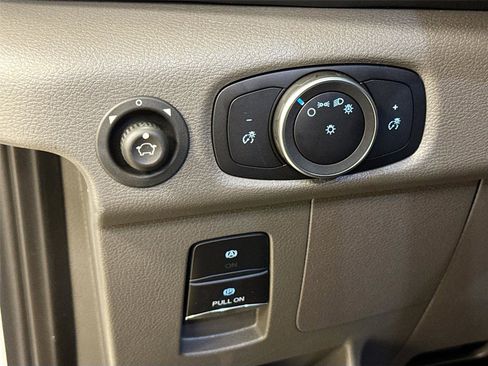 New 2025 Ford Transit 250 148 Medium Roof w/ Load Area Protection Package image 10