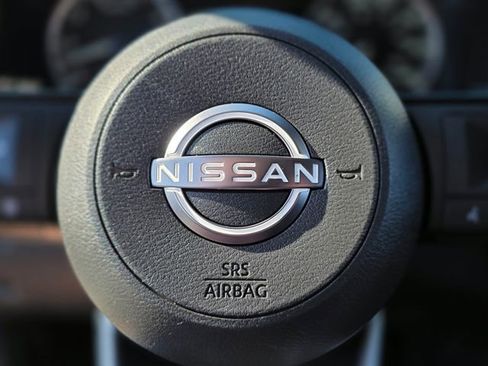 Used 2023 Nissan Rogue SV FWD image 25