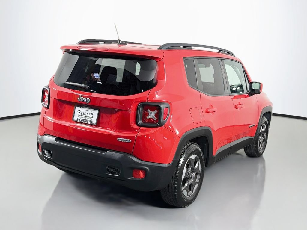 Used 2015 Jeep Renegade Latitude w/ Cold Weather Group II FWD image 7