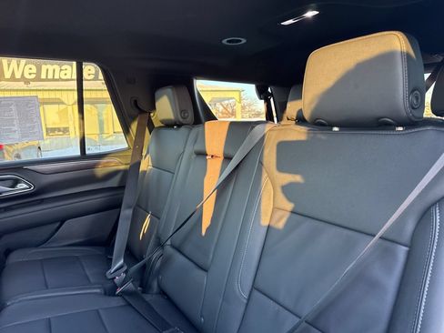 Used 2024 Chevrolet Tahoe Z71 w/ Luxury Package AWD/4WD image 34