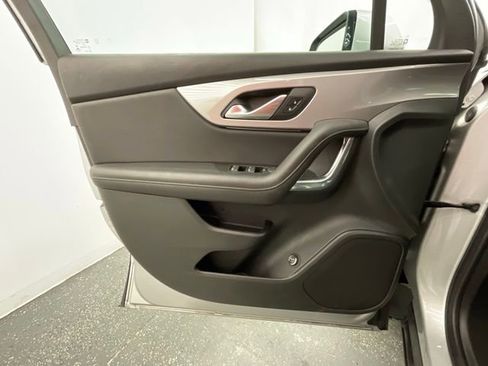 Used 2022 Chevrolet Blazer LT AWD/4WD image 9