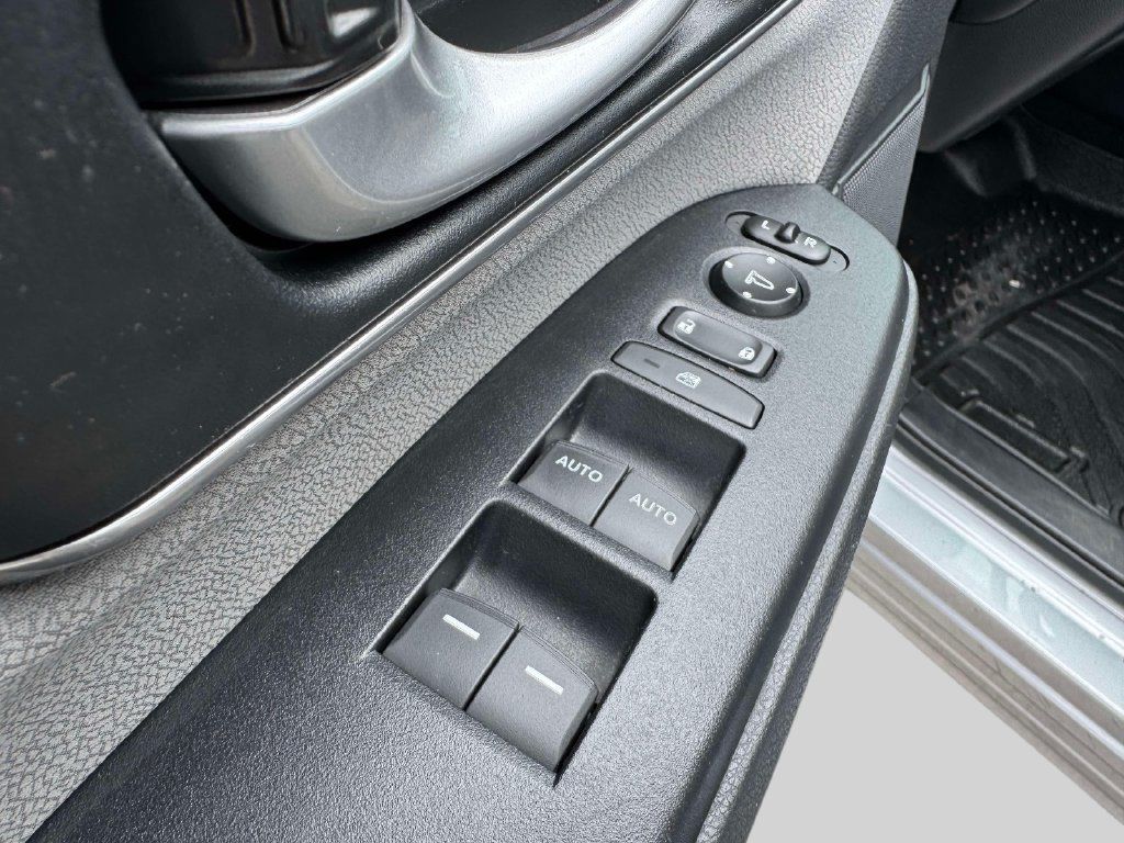 Used 2019 Honda CR-V EX image 17