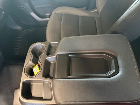 Used 2022 Chevrolet Silverado 1500 Custom AWD/4WD image 18