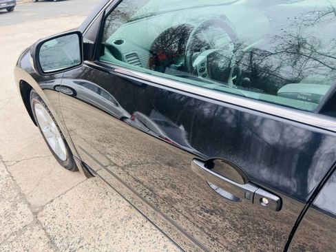 Used 2007 Nissan Altima 3.5 SE w/ Emergency Aid Pkg image 10