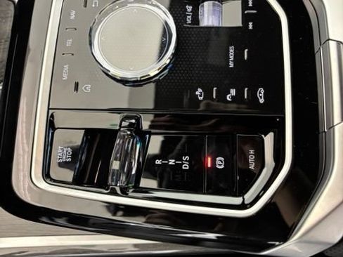 New 2026 BMW 740i xDrive w/ Executive Package AWD/4WD image 11