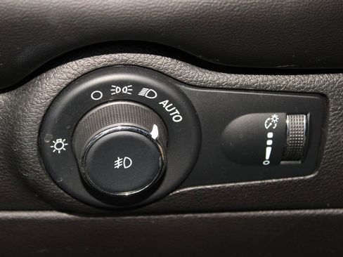 Used 2022 Dodge Durango SXT w/ Blacktop Package image 26