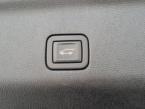 Used 2024 Chevrolet Tahoe RST w/ Luxury Package image 9