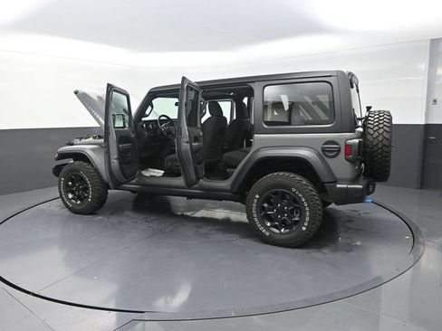 Used 2023 Jeep Wrangler Unlimited w/ Cold Weather Group AWD/4WD image 34