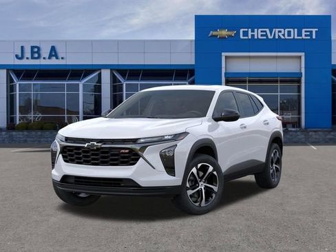 New 2026 Chevrolet Trax RS w/ Sunroof Package FWD image 6