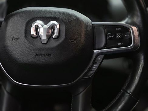 Used 2019 RAM 1500 Laramie AWD/4WD image 25