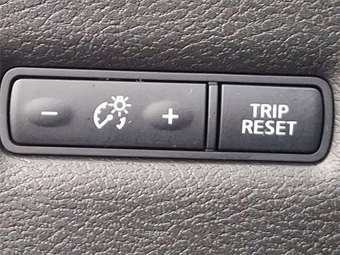 Used 2023 Nissan Murano SV image 23