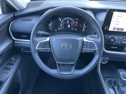 Used 2025 Toyota Grand Highlander XLE image 26