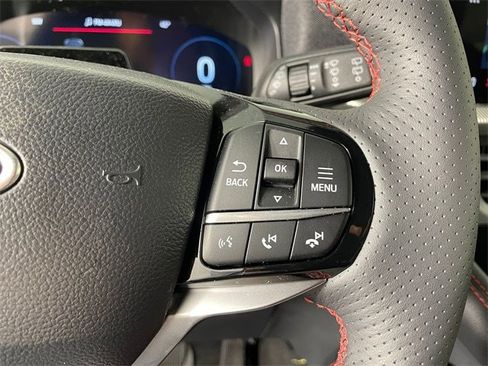 Used 2025 Ford Explorer ST-Line image 11