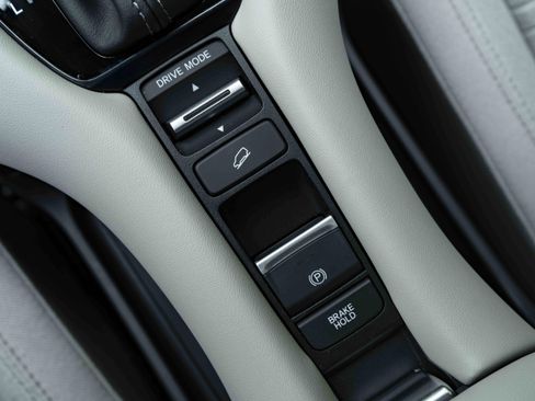 Used 2026 Honda HR-V LX image 28