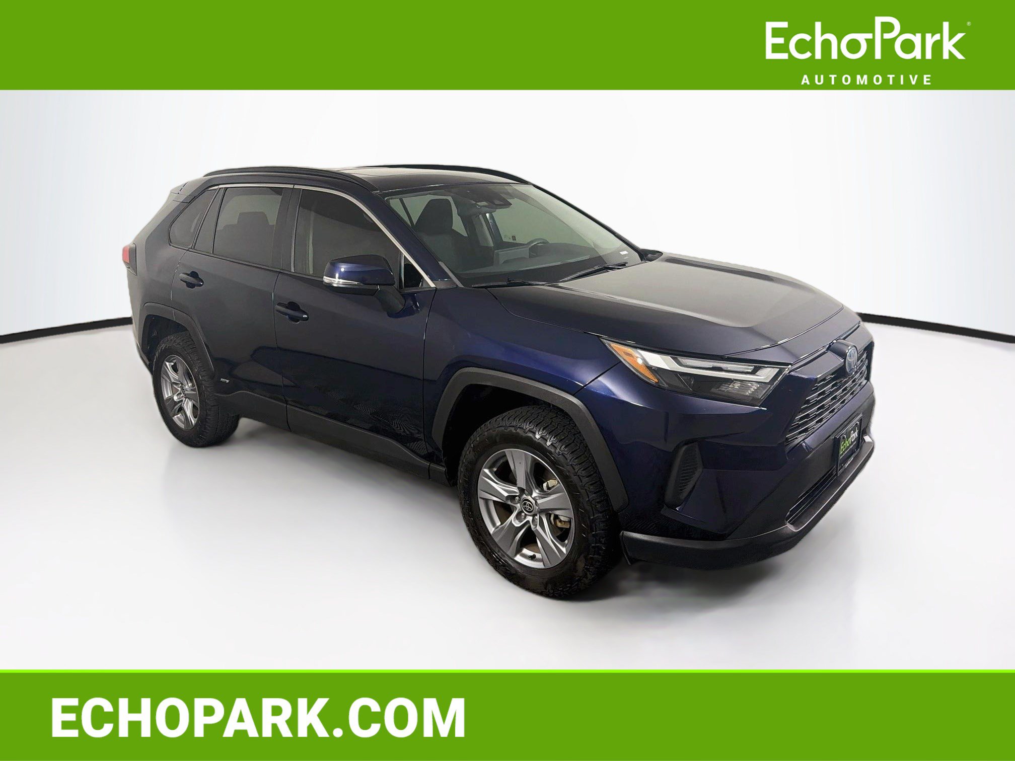 Used 2022 Toyota RAV4 XLE w/ Convenience Package AWD/4WD image 1