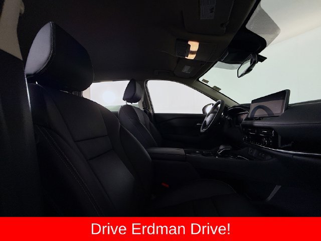 Used 2025 Nissan Rogue SL FWD image 25