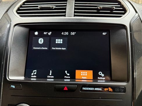Used 2018 Ford Explorer XLT w/ Equipment Group 202A AWD/4WD image 13
