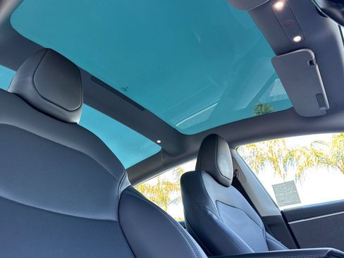 Used 2025 Tesla Model 3 Long Range RWD image 19