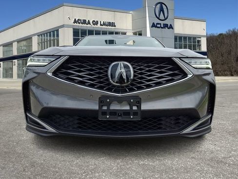 Used 2025 Acura MDX SH-AWD w/ Technology Package image 2
