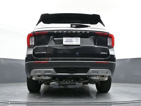 Used 2025 Ford Explorer Active w/ Active Comfort Package image 37