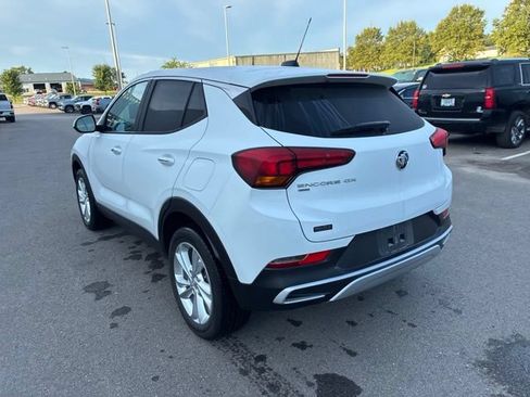 Used 2023 Buick Encore GX Preferred w/ Cold Weather Comfort Package AWD/4WD image 11