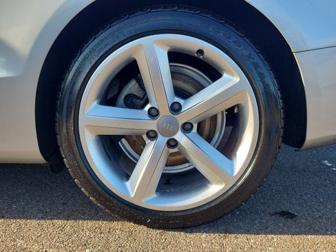 Used 2010 Audi A5 2.0T Premium Plus image 5