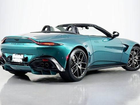 Used 2023 Aston Martin V8 Vantage Roadster image 12