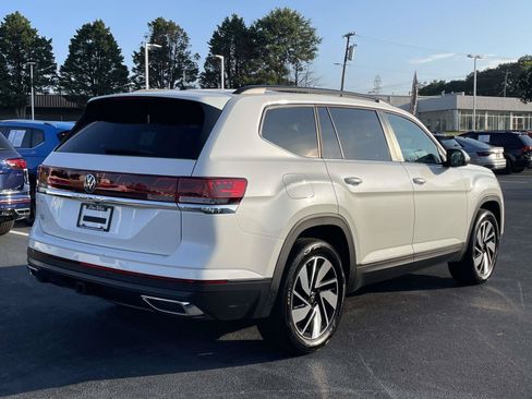 Certified 2026 Volkswagen Atlas SE w/ Panoramic Sunroof Package FWD image 7