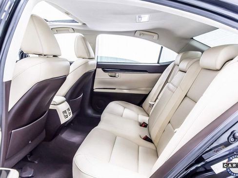 Used 2016 Lexus ES 350 w/ Accessory Package image 29