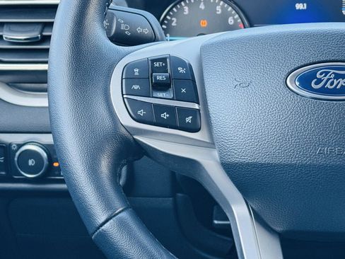 Used 2023 Ford Explorer XLT w/ Equipment Group 202A image 18