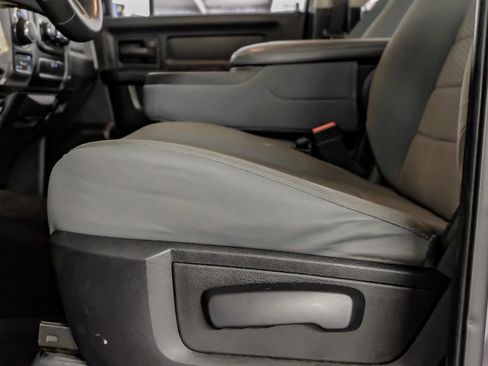 Used 2014 RAM 1500 Express image 29