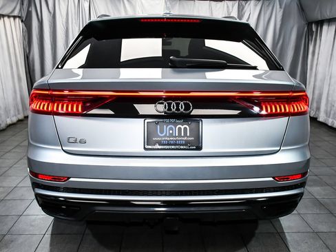 Used 2023 Audi Q8 Premium Plus AWD/4WD image 5
