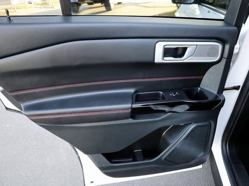 Certified 2023 Ford Explorer ST-Line w/ Class IV Trailer Tow Package image 25