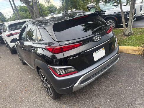 Used 2023 Hyundai Kona Limited w/ Cargo Package FWD image 4