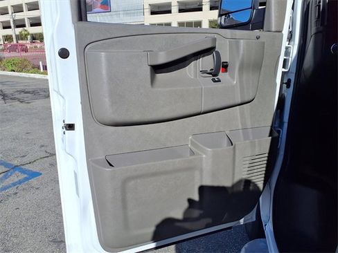 Used 2023 Chevrolet Express 2500 w/ Driver Convenience Package image 15