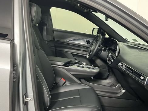 Used 2024 Cadillac Lyriq Tech w/ Driver Assist Package image 31